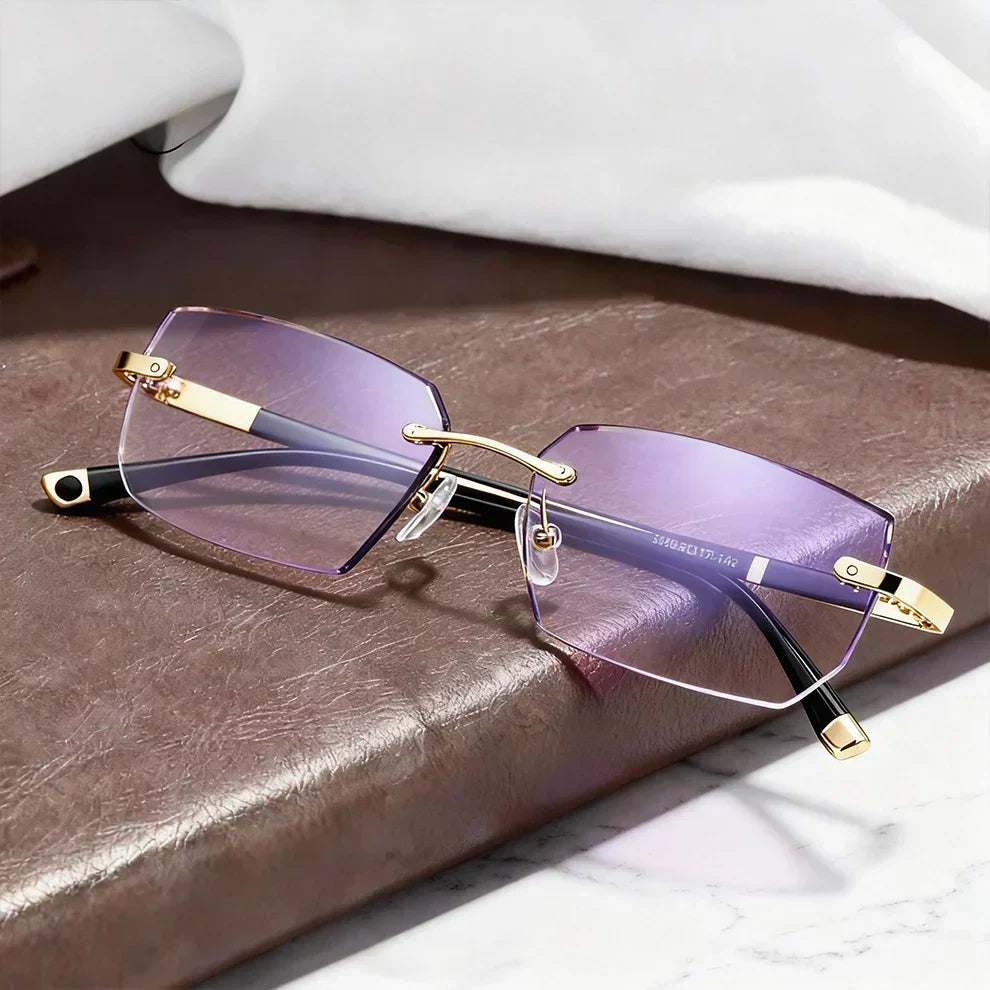 NATRAVOR™ – Die Brille, die alles verändert.